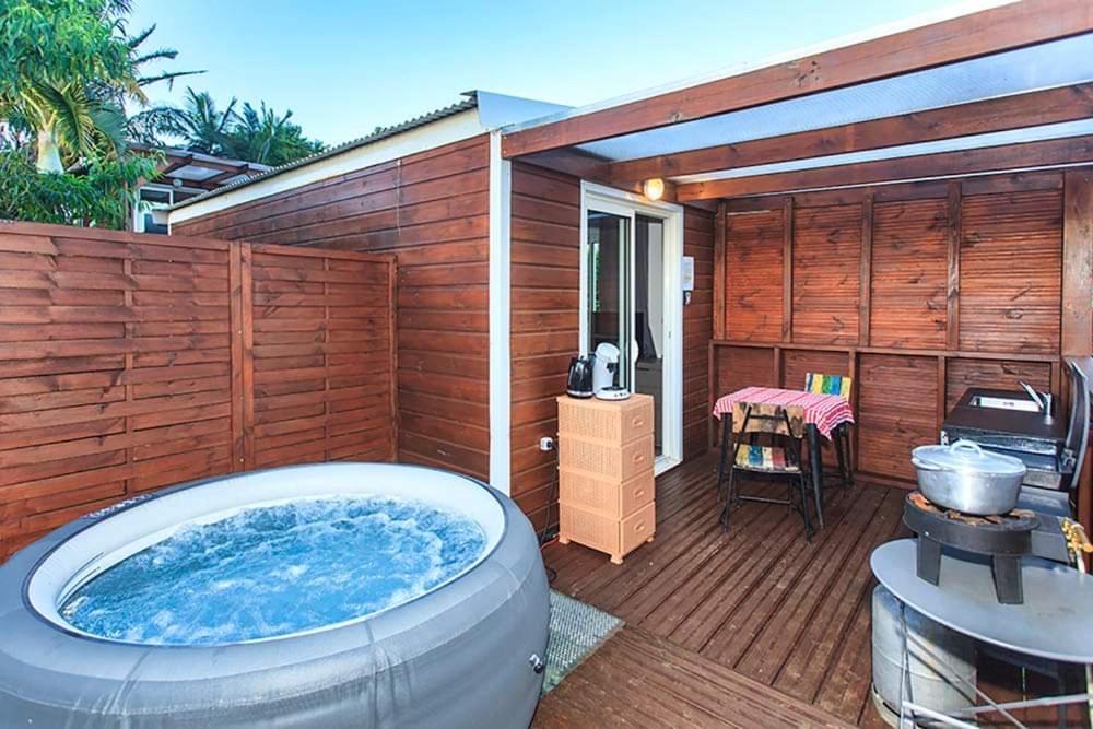 L'escapade créole Bungalow Bananier jacuzzi privatif Saint-Joseph Extérieur photo
